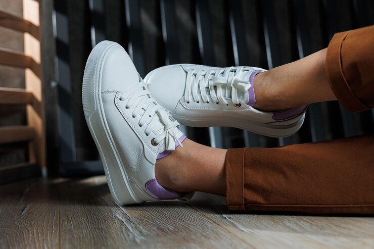 a-collection-of-essential-sneakers-every-sneakerhead-woman-should-own